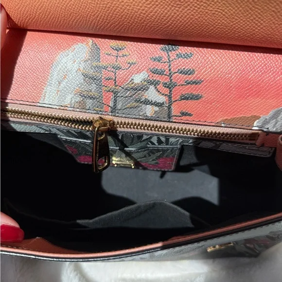 🌟HOST PICK🌟. DOLCE E GABBANA SICILY CAPRI BAG IN LIKE NEW CONDITION - Picture 9 of 13